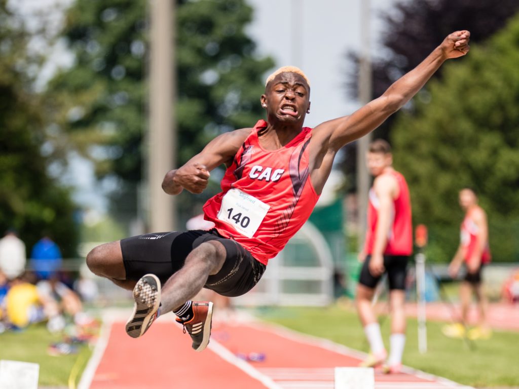 Der Weitspringer Jarod Biya beim Pfingstmeeting 2018 in Zofingen (Photo: athletix.ch)