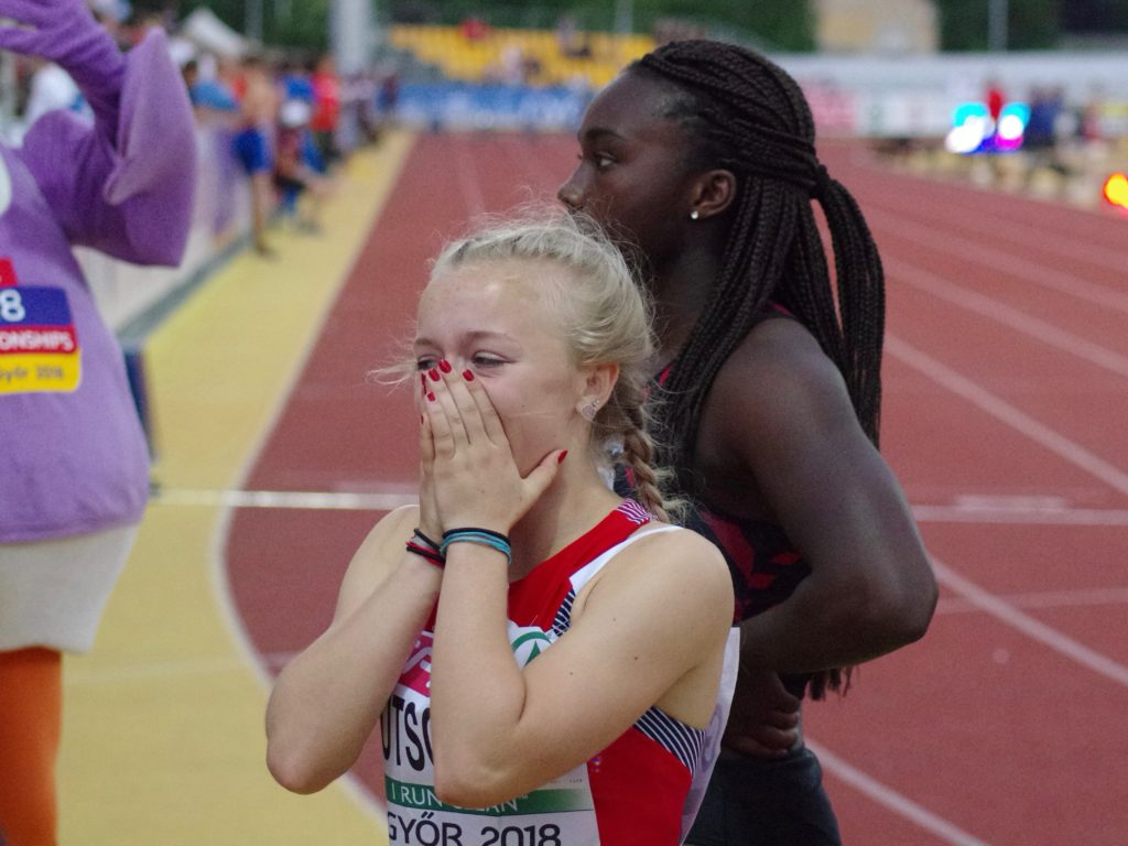 Melissa Gutschmidt freut sich an der U18-EM in Györ 2018 über ihren Einzug in den 100-m-Final