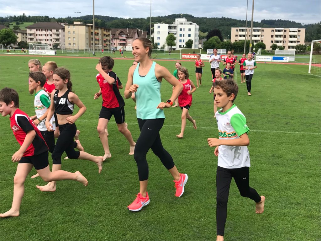 Kids-Training in Zofingen mit Selina Büchel (Photo: Swiss Athletics)